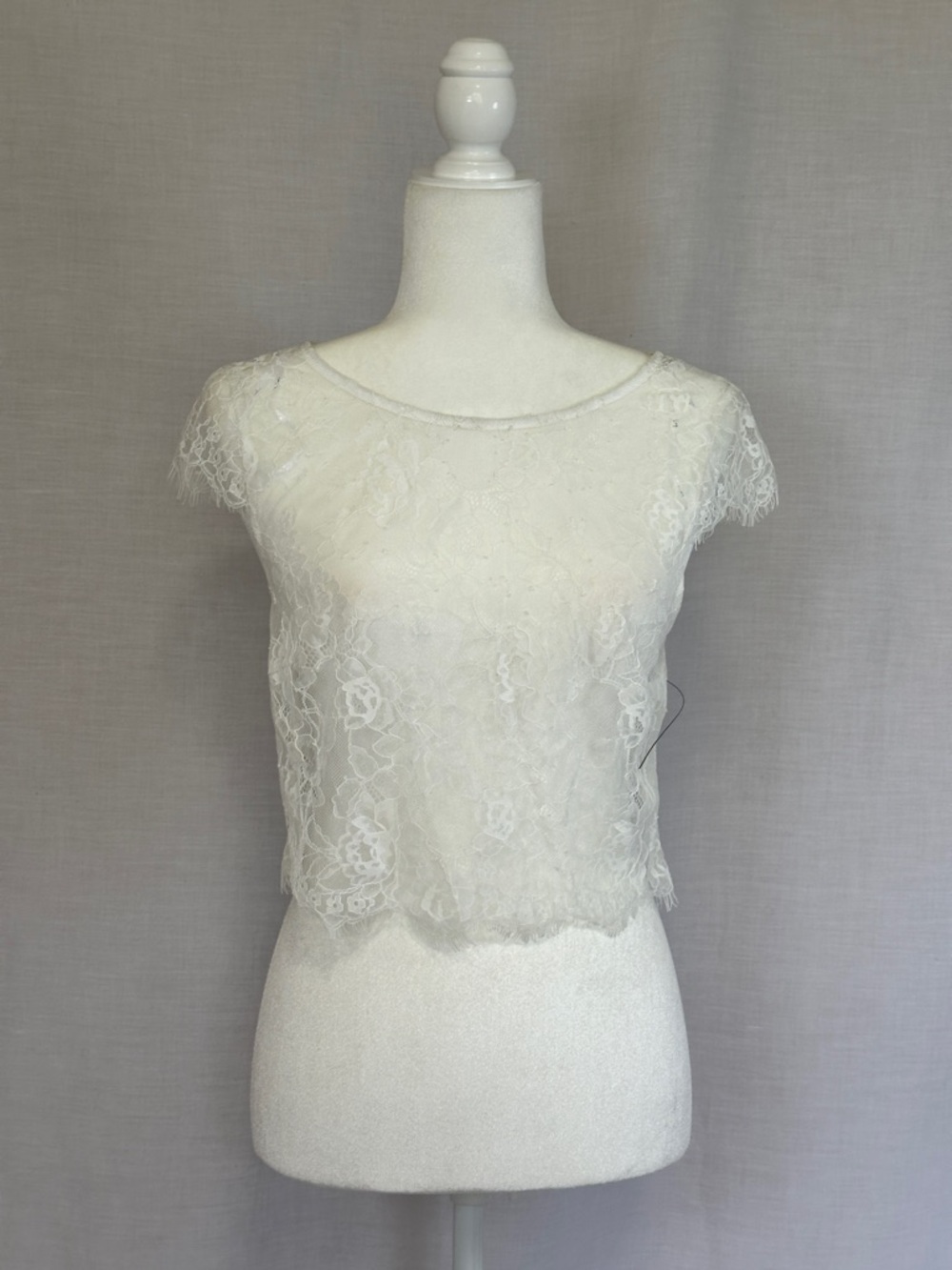 Lulu's Ivory Lace Crop Top